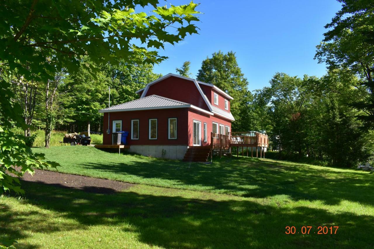 Вилла Domaine Henri-Daze Saint-Pierre-Baptiste Экстерьер фото