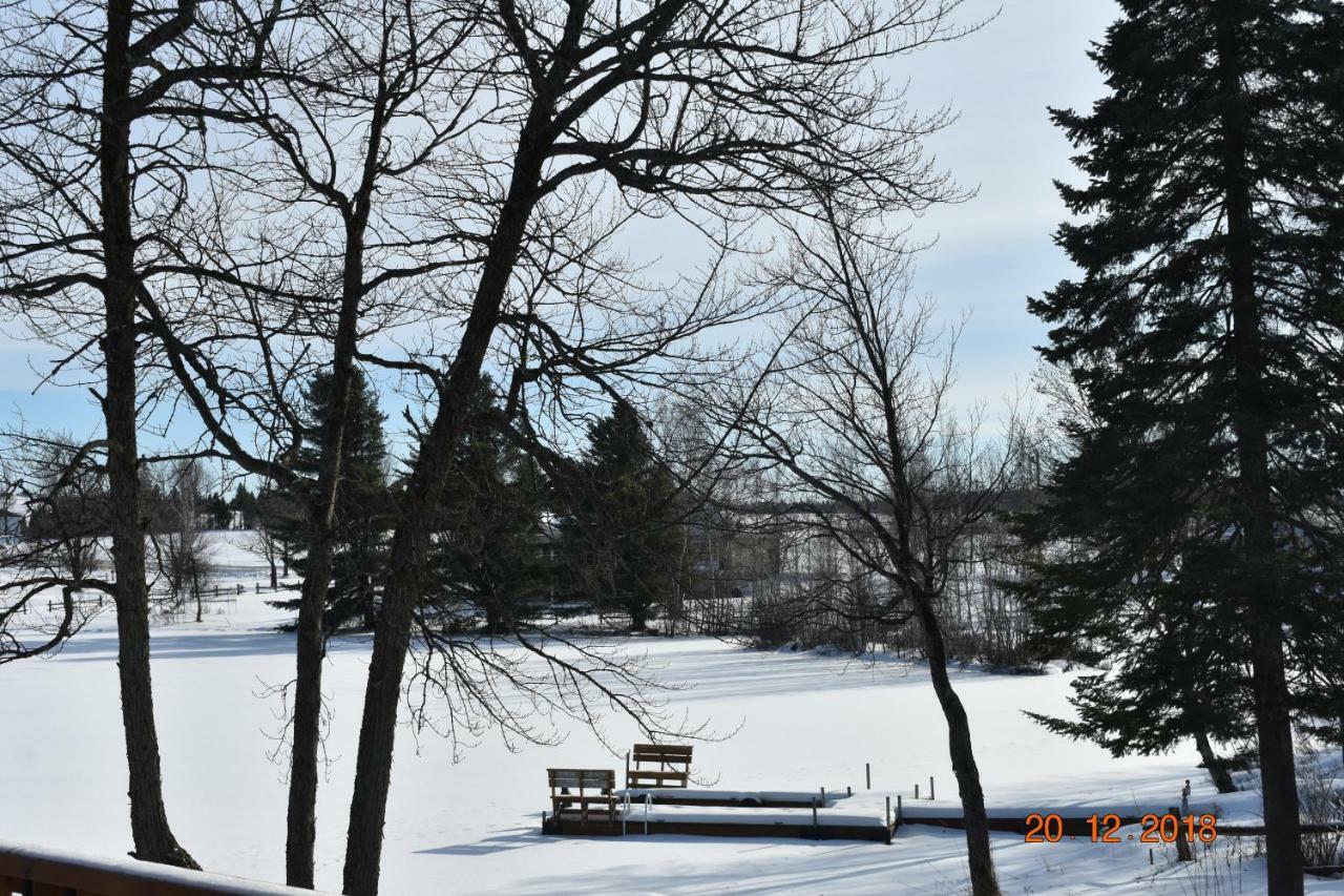 Вилла Domaine Henri-Daze Saint-Pierre-Baptiste Экстерьер фото